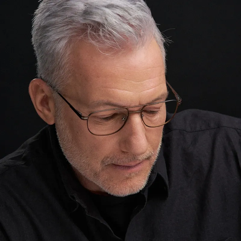 Herrmodell i F22-kollektionen